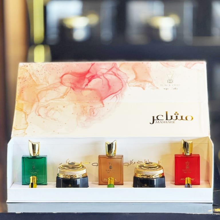 MASHAER/مشاعر – A premium Arabian Oud perfume set with 3 perfumes, 3 musk oils & 2 bakhoor jars - blackoud - How many scents should a woman have?-bakhoor UAE - Bakhoor and Perfume